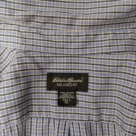 💙 SOLD 💙Eddie Bauer men's button-up shirt - Picture 4 of 4